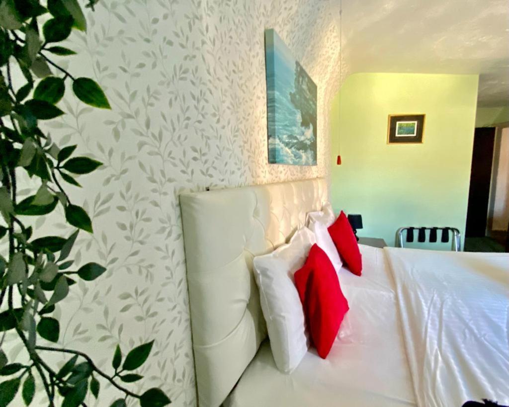 Greyfriars Lodge Canterbury Bagian luar foto